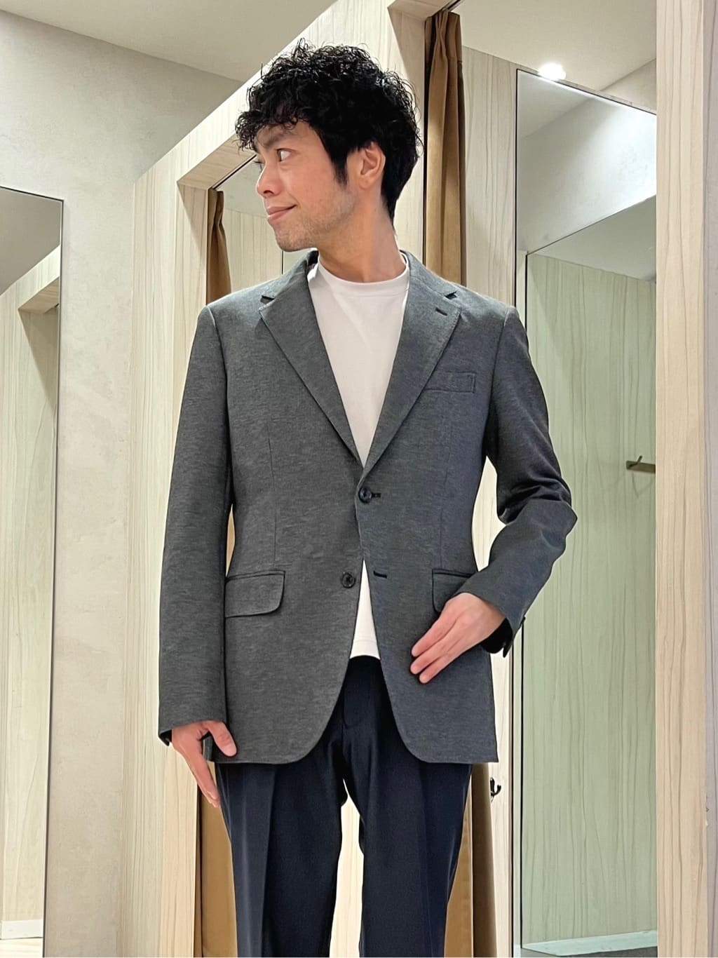 URAさんの「TAKEO KIKUCHI｜【ダウンライナー付き】ドビースタンドカラーコート」を使ったコーディネート