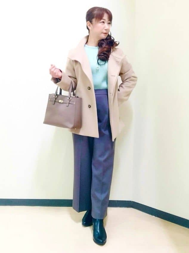 花さんの「Reflect｜【SS-4Lサイズ／衿が顔に当たらない◎】スタンドネックミドルコート」を使ったコーディネート
