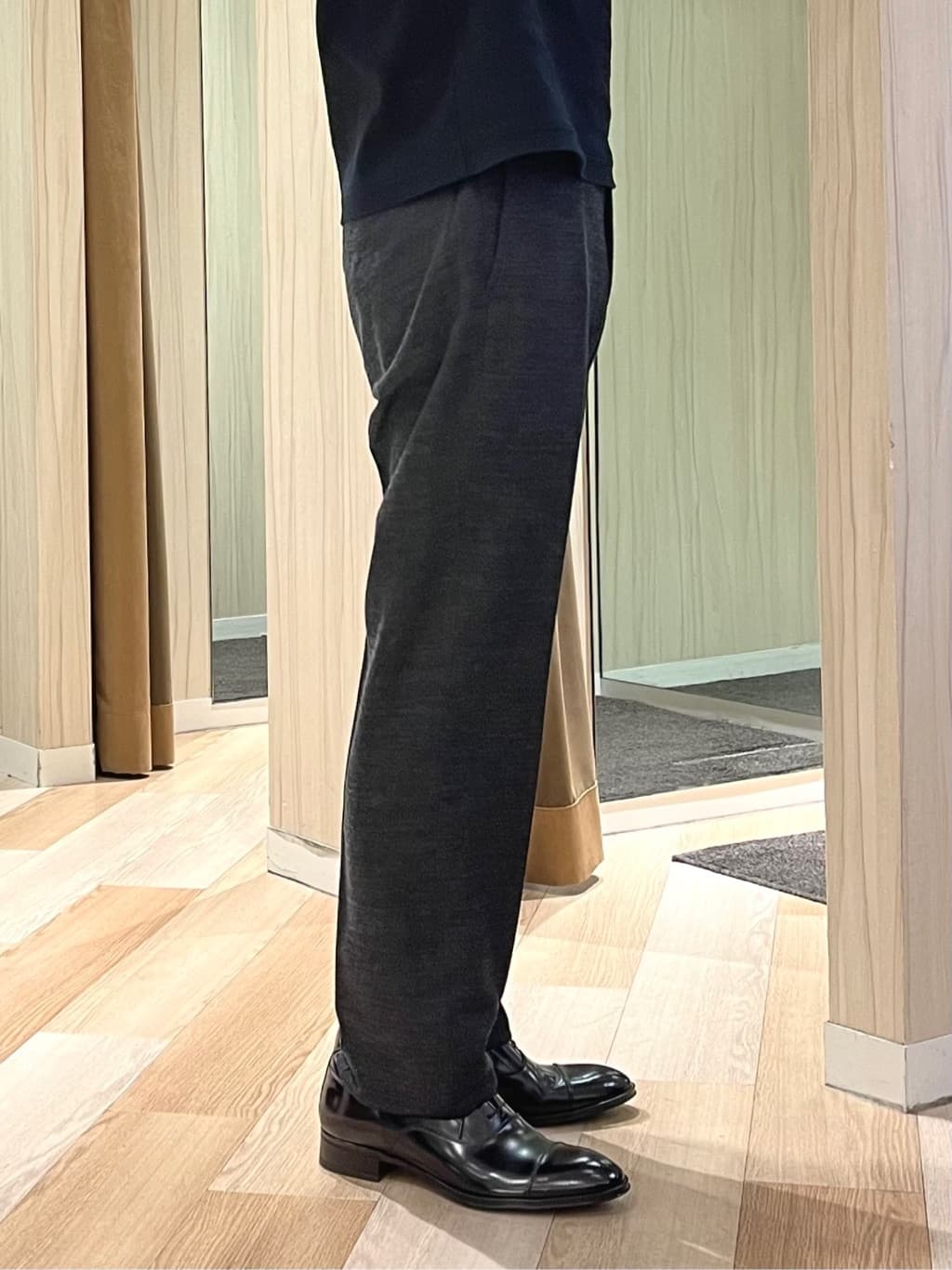 URAさんの「TAKEO KIKUCHI｜【ダウンライナー付き】ドビースタンドカラーコート」を使ったコーディネート