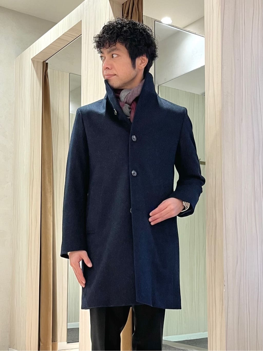 URAさんの「TAKEO KIKUCHI｜【ウールカシミヤブレンド】ビーバー調 スタンドカラー コート」を使ったコーディネート