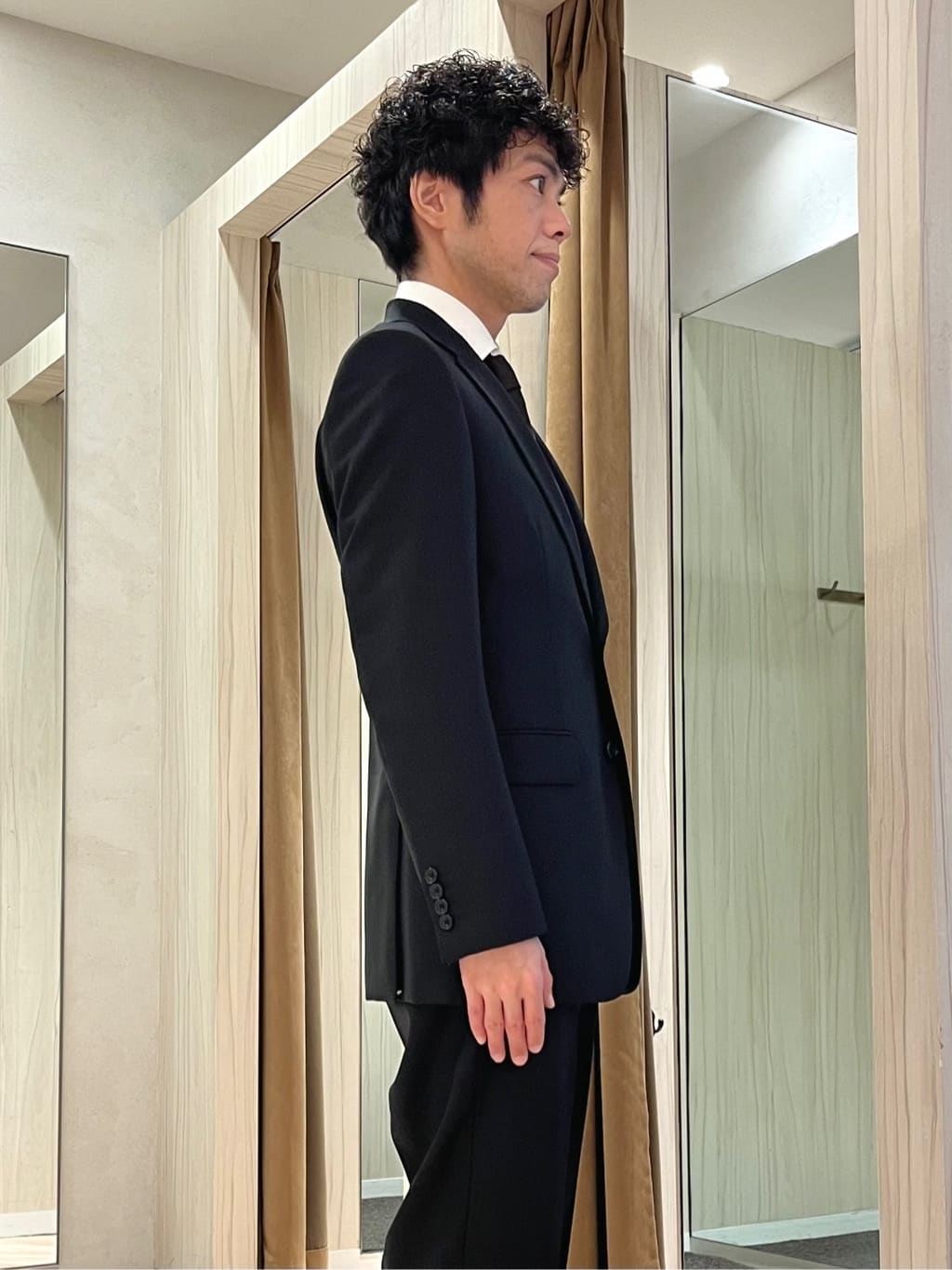 URAさんの「TAKEO KIKUCHI｜【ウールカシミヤブレンド】ビーバー調 スタンドカラー コート」を使ったコーディネート