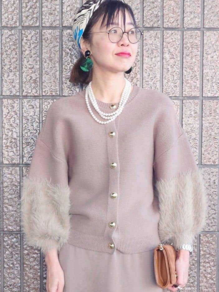 MUTSUKOさんの「UNTITLED｜【TORRAZZO DONNA】ファースリーブ2wayプルオーバー」を使ったコーディネート