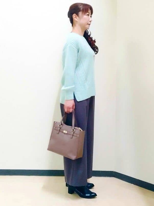 花さんの「Reflect｜【SS-4Lサイズ／衿が顔に当たらない◎】スタンドネックミドルコート」を使ったコーディネート