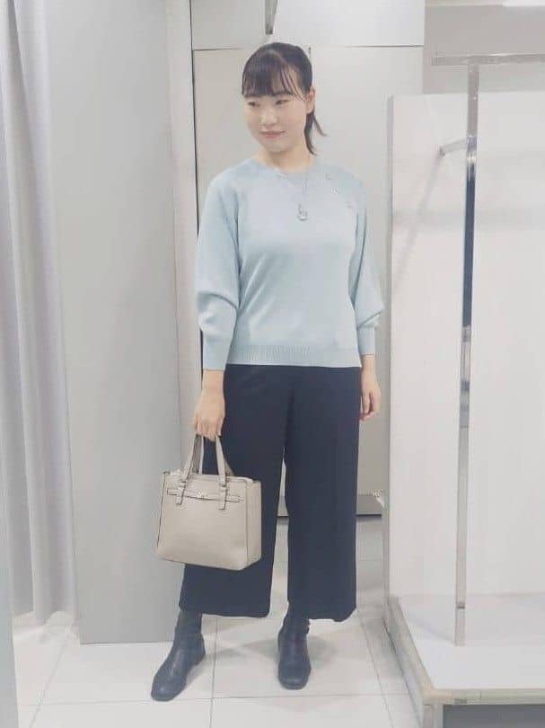 AZUSAさんの「Reflect｜【ゆったり着られる◎】ラグランスリーブニット」を使ったコーディネート