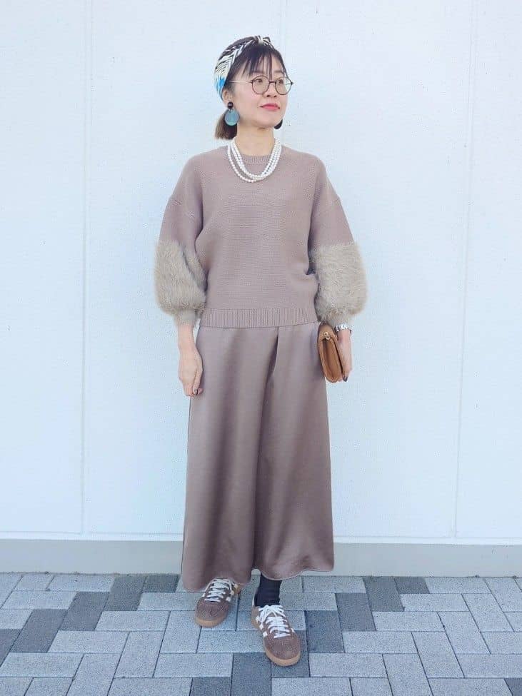 MUTSUKOさんの「UNTITLED｜【TORRAZZO DONNA】ファースリーブ2wayプルオーバー」を使ったコーディネート