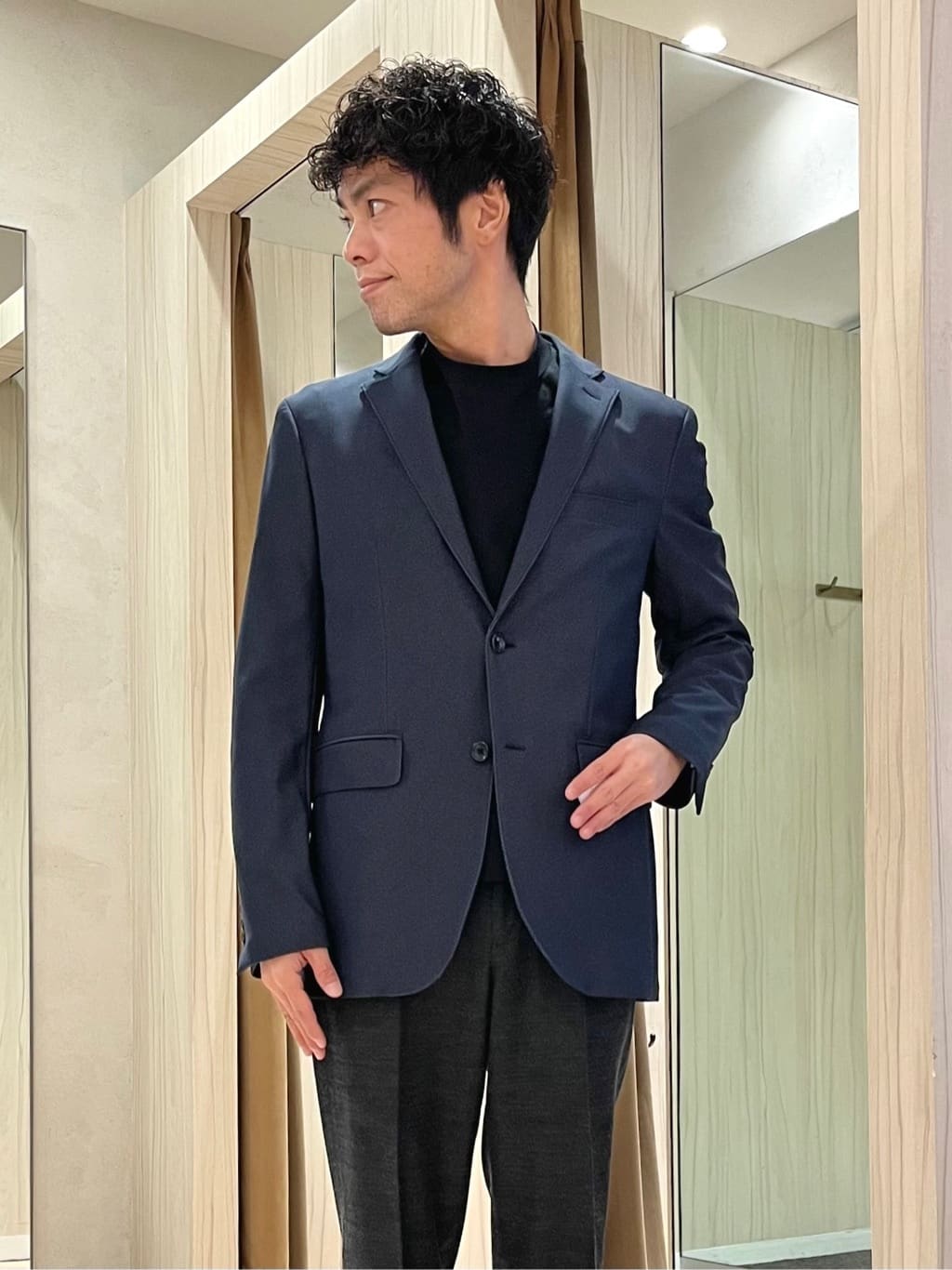 URAさんの「TAKEO KIKUCHI｜【ダウンライナー付き】ドビースタンドカラーコート」を使ったコーディネート