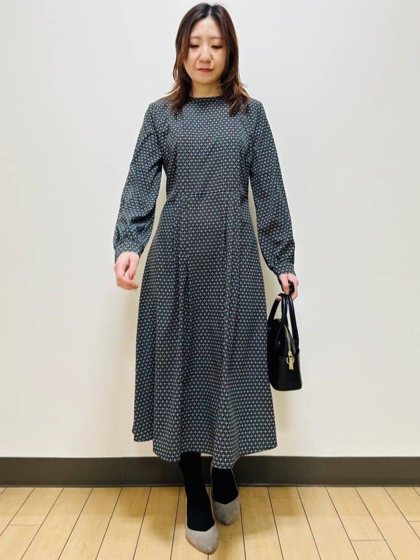 miiiさんの「Reflect｜【通勤/お出かけ◎】ジオメプリントクラシカルワンピース」を使ったコーディネート