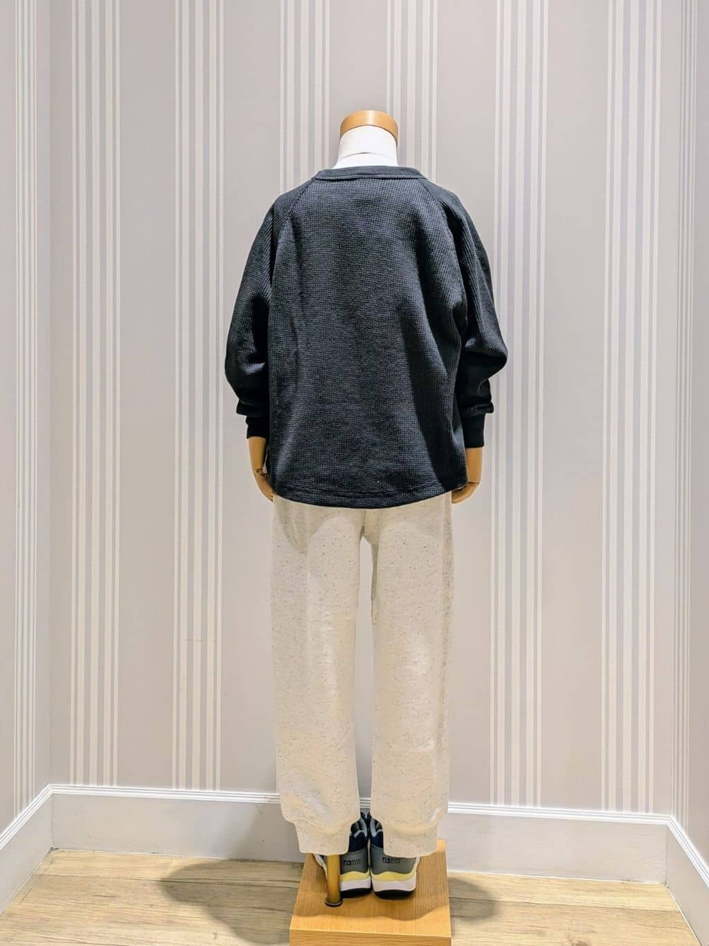 Yoshidaさんの「Dessin｜」を使ったコーディネート