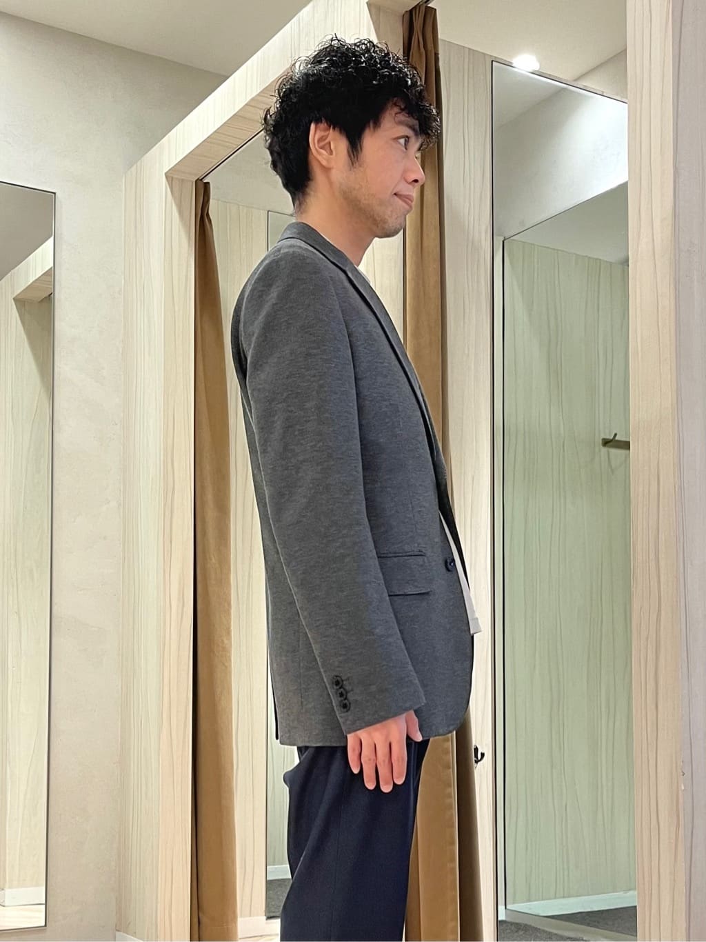 URAさんの「TAKEO KIKUCHI｜【ダウンライナー付き】ドビースタンドカラーコート」を使ったコーディネート
