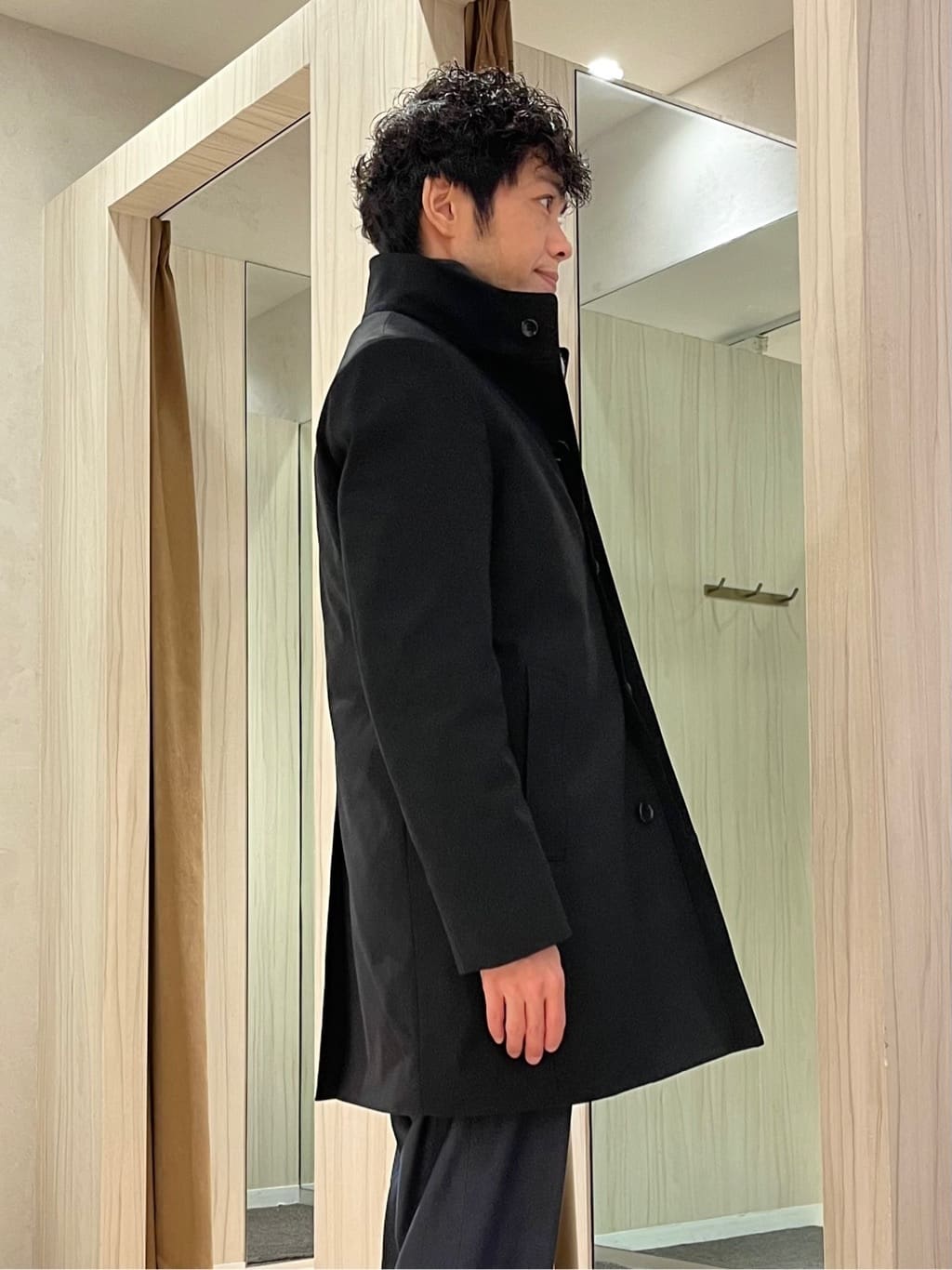 URAさんの「TAKEO KIKUCHI｜【ダウンライナー付き】ドビースタンドカラーコート」を使ったコーディネート