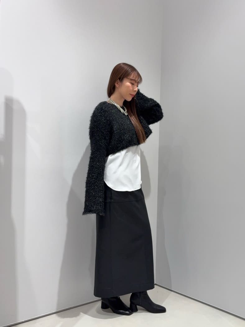 norimiさんの「INDIVI｜クロップドメッシュニット」を使ったコーディネート