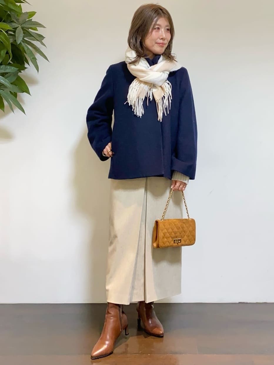 tomoさんの「UNTITLED｜【着回しが効く／オンオフアウター】ウールショートコート」を使ったコーディネート