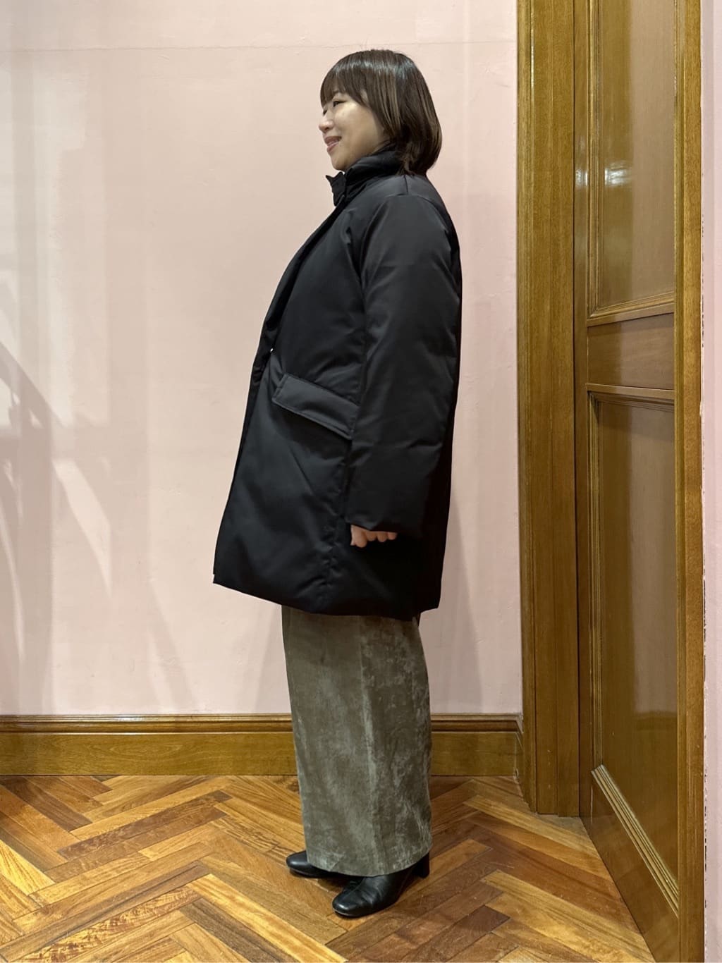 komatsuさんの「DRESSTERIOR｜シルクブレンドメリノウールリブプルオーバー」を使ったコーディネート