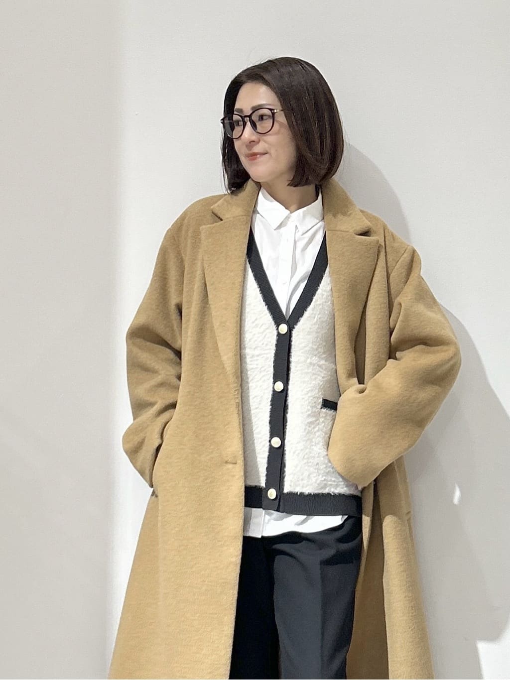 NAKAさんの「OPAQUE.CLIP｜カシミヤブレンドウールチェスターコート」を使ったコーディネート