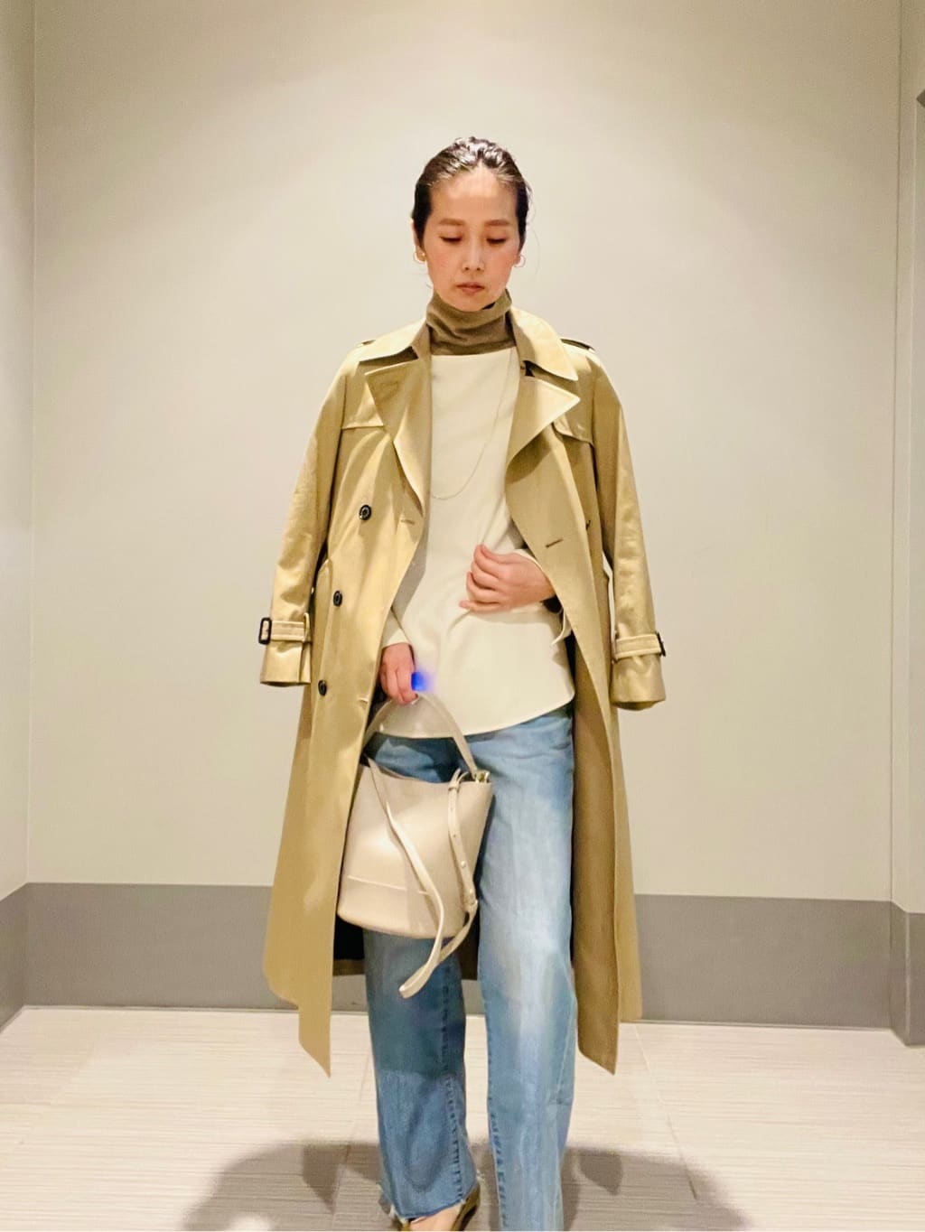 Annさんの「DRESSTERIOR｜センタープレス ワイドストレートデニム」を使ったコーディネート