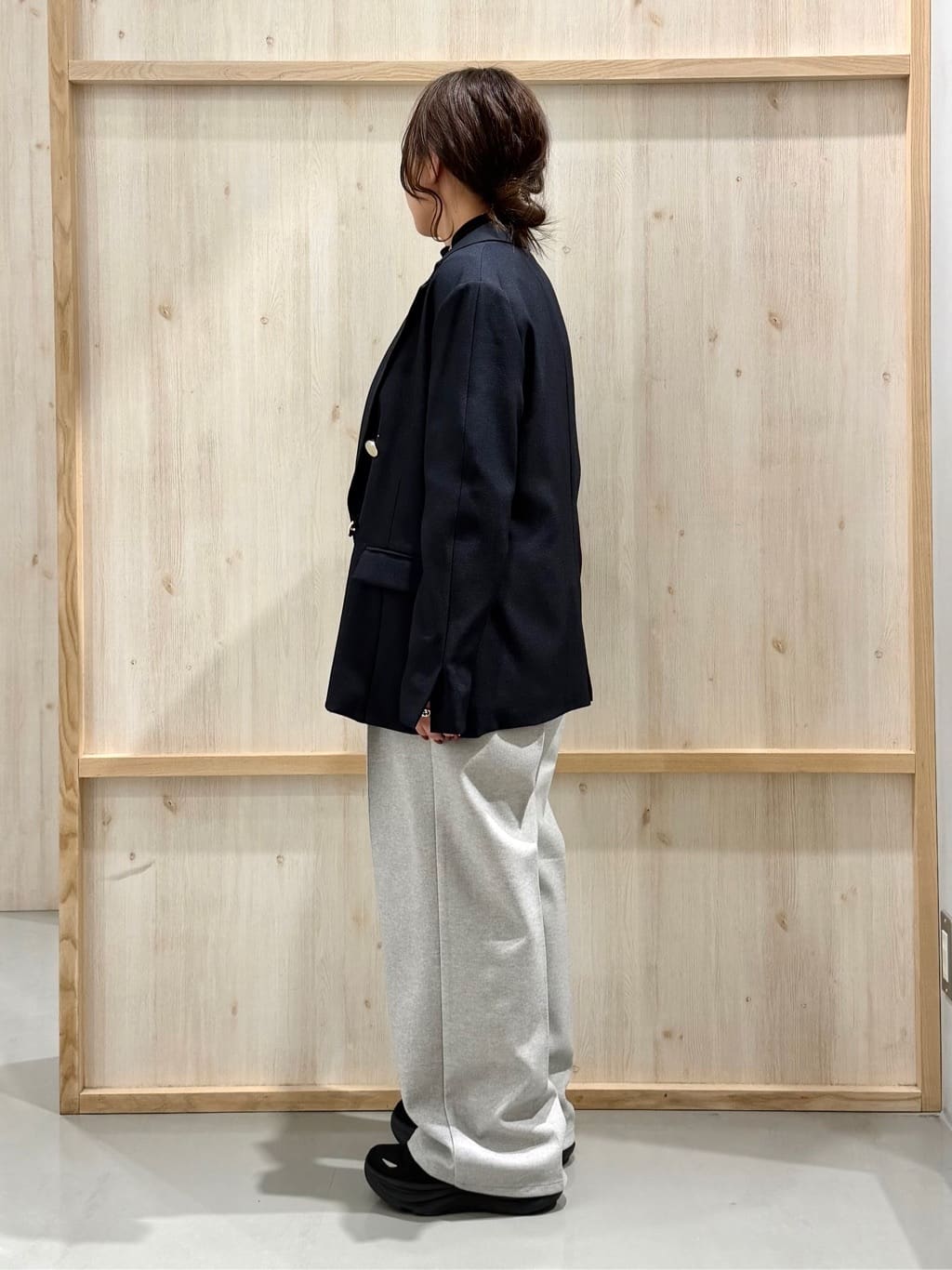 nanaさんの「THE SHOP TK｜【今羽織るなら】ダブルブレストジャケット【セットアップ可/洗える】」を使ったコーディネート