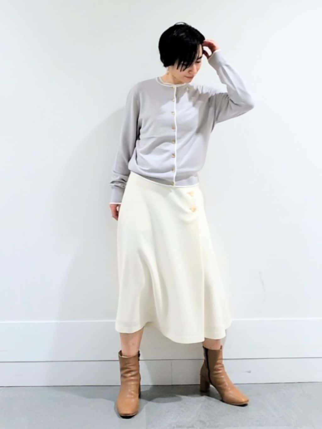 ミズタさんの「UNTITLED｜【アンサンブル可/洗える】ウォームスパン カーディガン」を使ったコーディネート