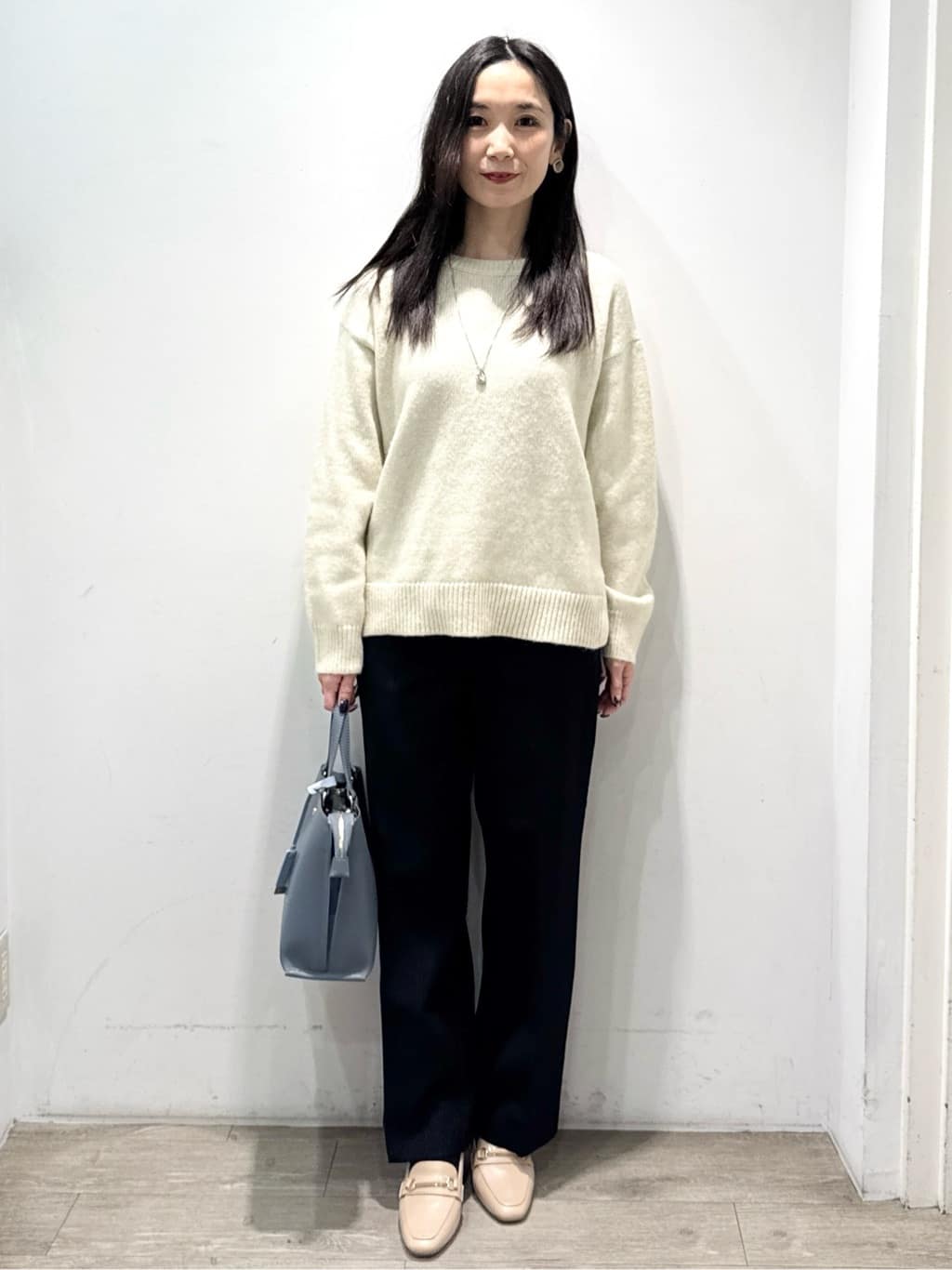 yuicciさんの「OPAQUE.CLIP｜リラクシークルーネックニット【洗濯機OK】」を使ったコーディネート