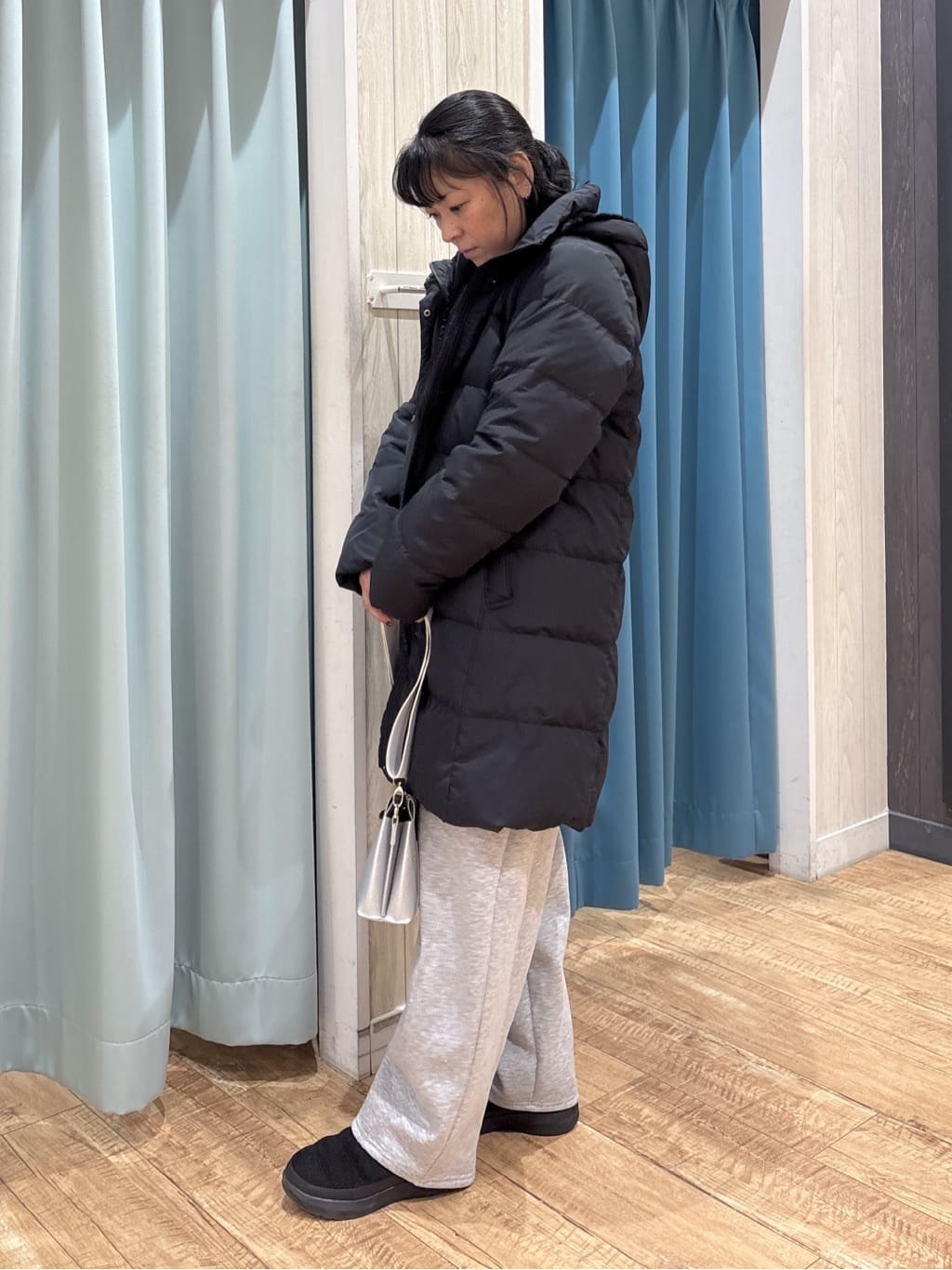 わかさんの「SHOO･LA･RUE｜【洗濯機可/撥水】フェイクファーフード ロングダウン」を使ったコーディネート