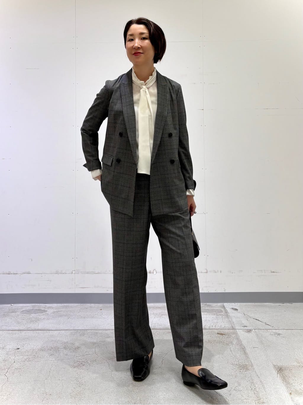 yuriさんの「INDIVI｜ジオメプリントボウタイブラウス」を使ったコーディネート