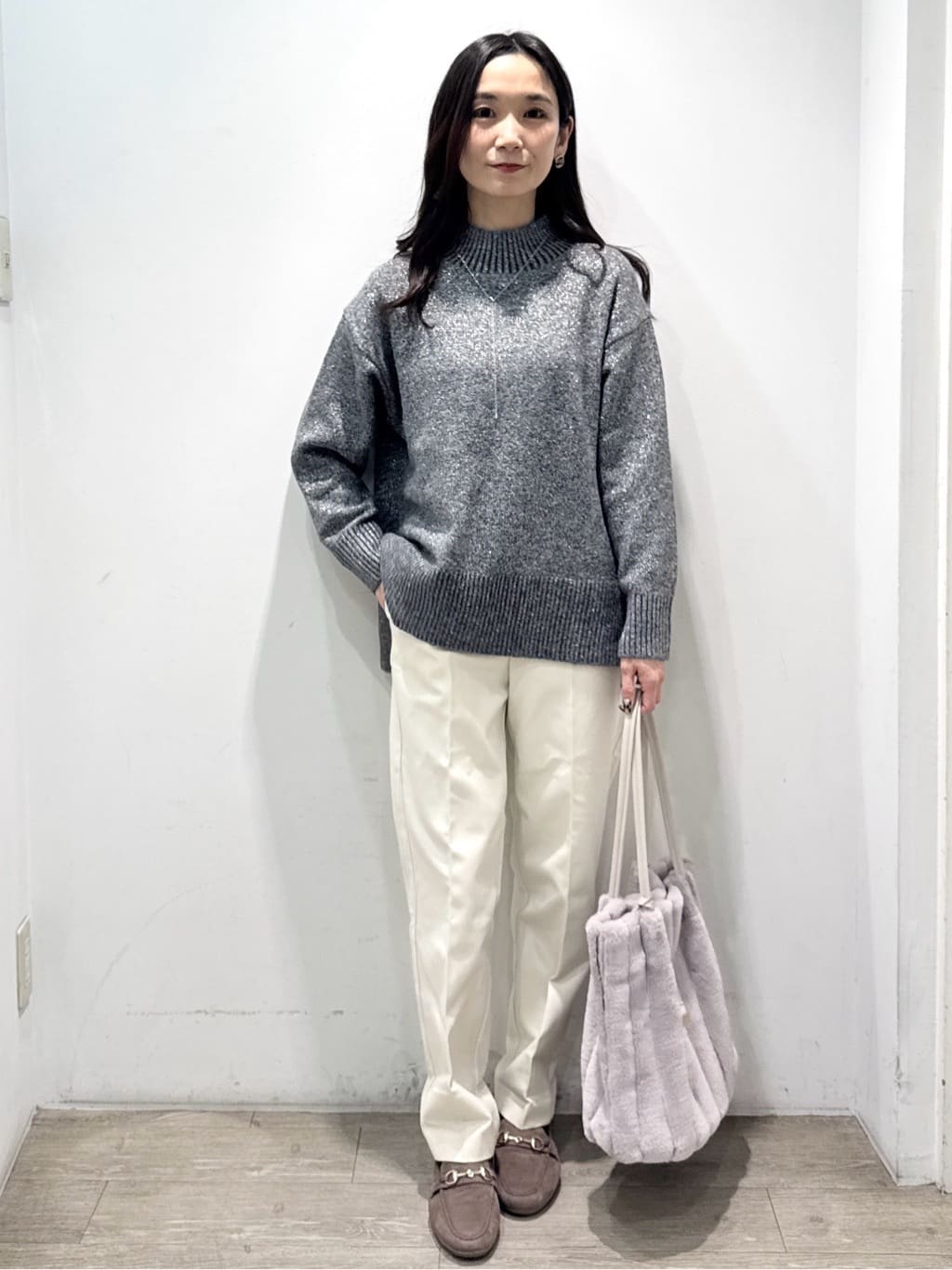 yuicciさんの「OPAQUE.CLIP｜ウォームタッチ テーパードパンツ【洗濯機洗OK／ストレッチ】」を使ったコーディネート