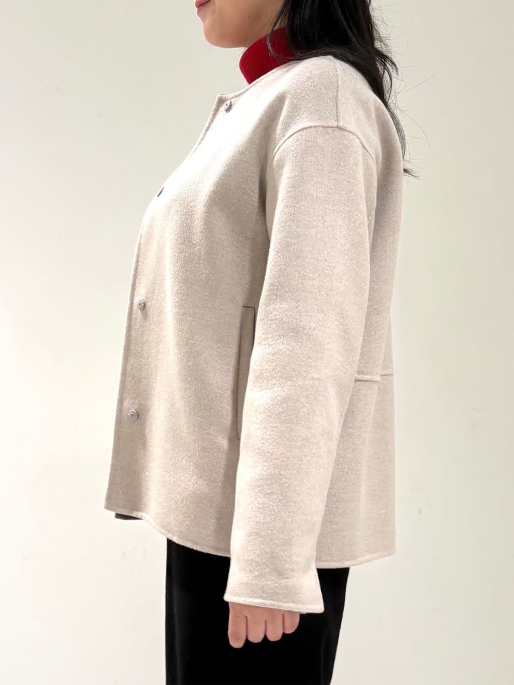 momokoさんの「INDIVI｜【配色デザイン／ショート丈】ウールリバー ノーカラーコート」を使ったコーディネート
