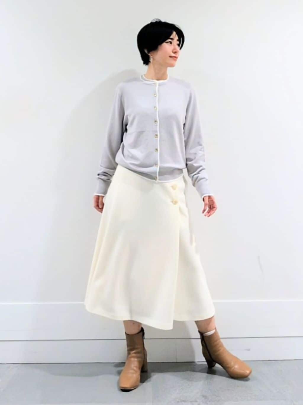 ミズタさんの「UNTITLED｜【アンサンブル可/洗える】ウォームスパン カーディガン」を使ったコーディネート