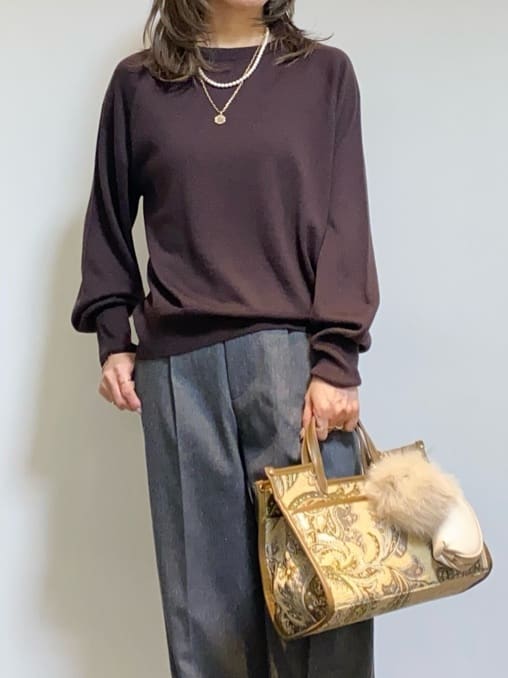 tomoさんの「UNTITLED｜【8色展開／コンパクト丈】レーヨン混 コクーンニット」を使ったコーディネート