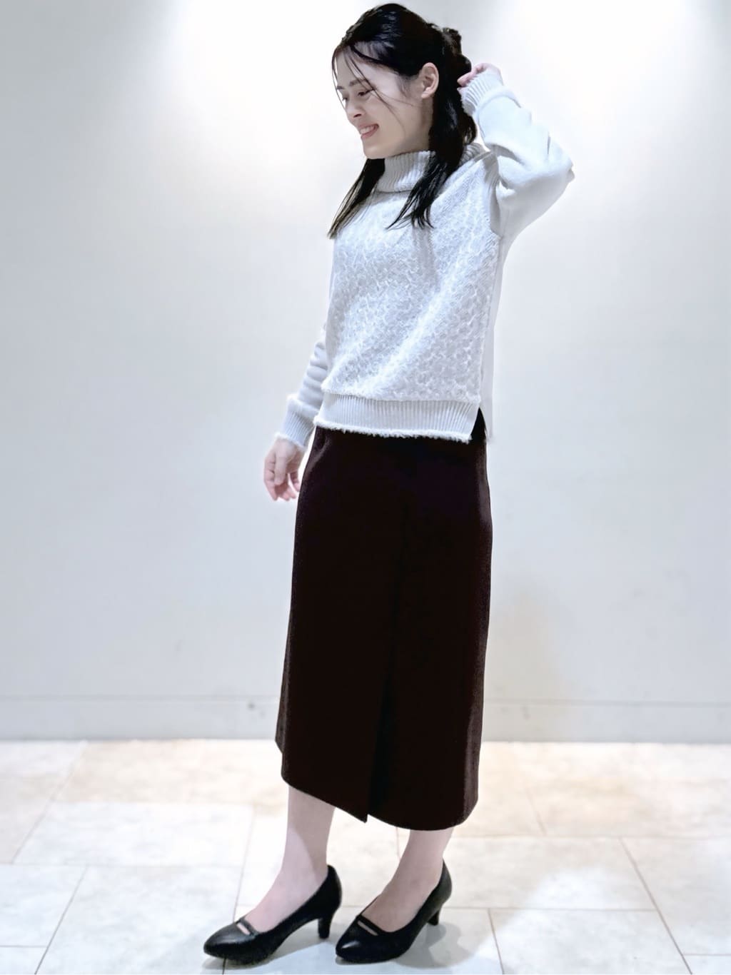 S&auml;K&iuml;さんの「Reflect｜【ほんのりラメ感◎】ふわふわフェザーヤーンハイネックニット」を使ったコーディネート