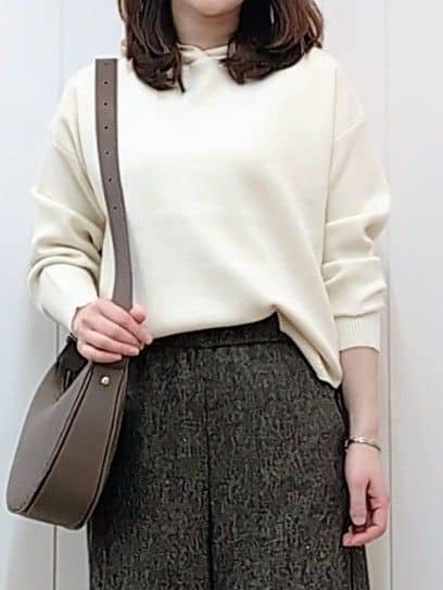itoさんの「Dessin｜【洗える／体型カバー】ちょうどいいニットパーカ」を使ったコーディネート