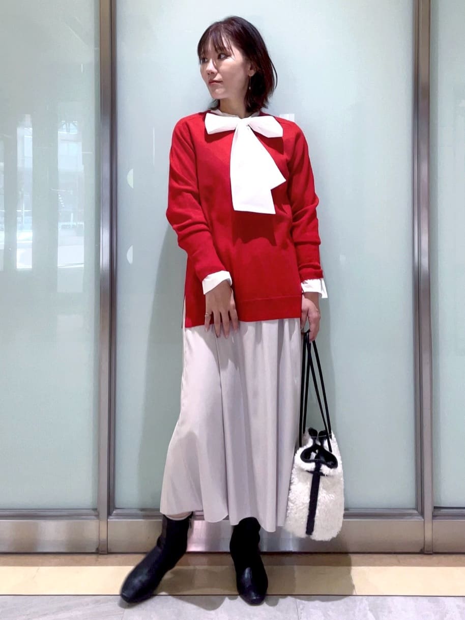 mayutaさんの「INDIVI｜【洗える／チュニック丈／カシミヤ混】スリットデザインVネックニット」を使ったコーディネート