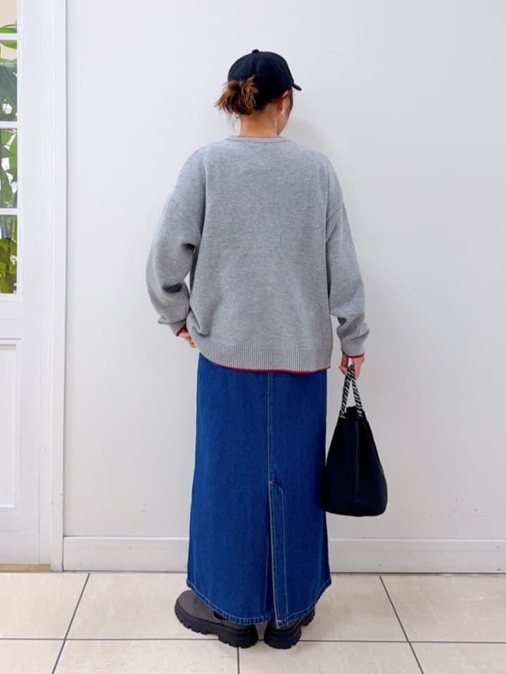 Osawaさんの「Dessin｜【洗える】ペイント風刺繍入り配色ラインニット」を使ったコーディネート