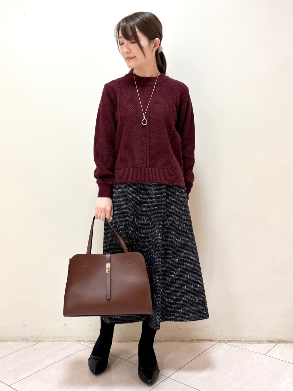 mikiさんの「Reflect｜【広がりすぎない／美シルエット◎】ツイードフレアスカート」を使ったコーディネート