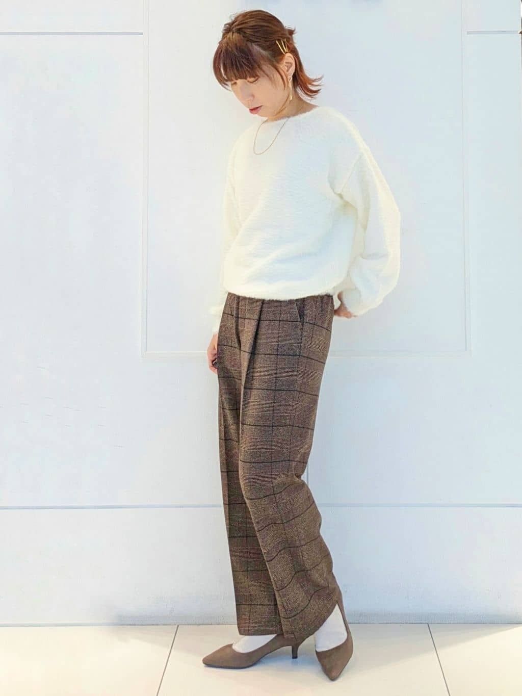 4410さんの「THE SHOP TK｜【華やかで柔らか】ふわふわフェザーニット/洗える・前後2WAY」を使ったコーディネート