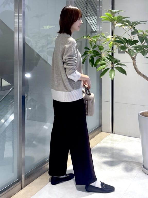 yukaさんの「UNTITLED｜【重ね着もおすすめ/洗える】ウールカシミヤ クルーネックニット」を使ったコーディネート