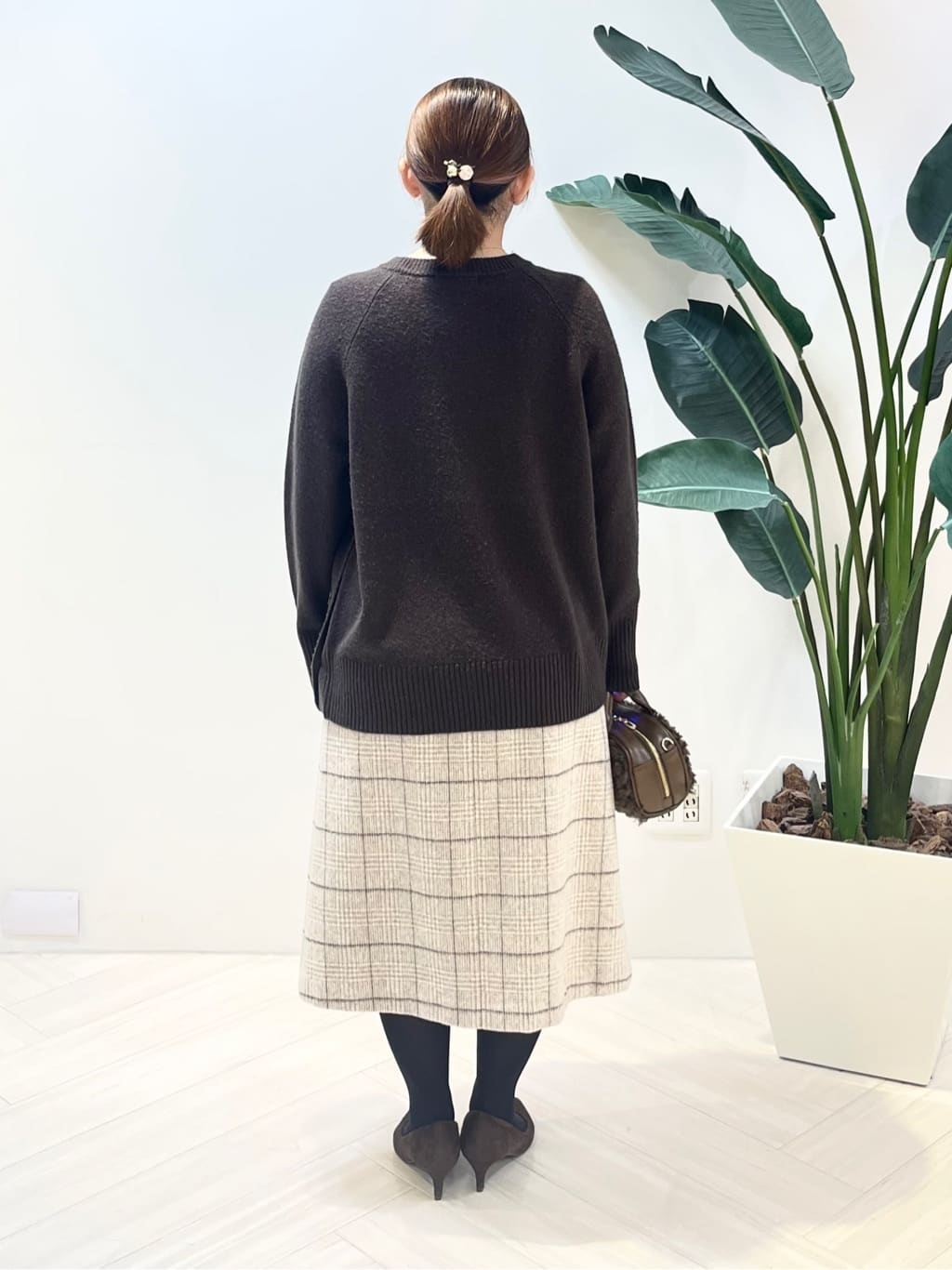 Tomoさんの「UNTITLED｜【名品／撥水／抗菌防臭】ショート丈リサイクルダウンコート」を使ったコーディネート