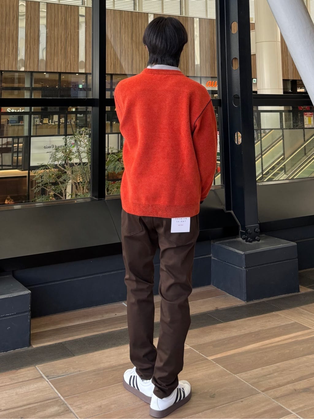 うらしーさんの「THE SHOP TK｜【大人の上品カジュアルを叶える】ハグするニット 洗濯機OK／6色展開」を使ったコーディネート