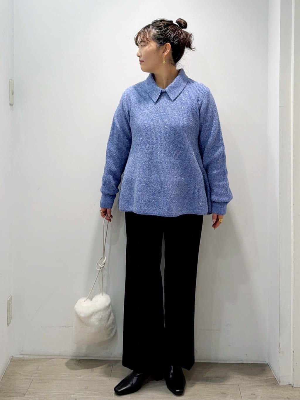 sumicaさんの「OPAQUE.CLIP｜スパンコールラメ衿2WAYペプラムニット【洗濯機OK】」を使ったコーディネート