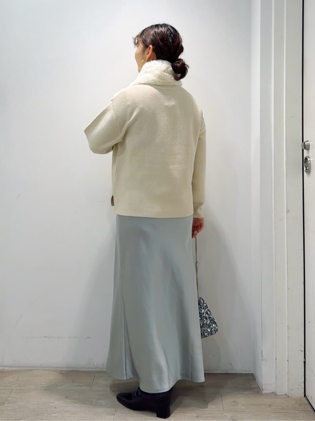 sumicaさんの「OPAQUE.CLIP｜ラメガーターボートネックニット【洗濯機OK】」を使ったコーディネート