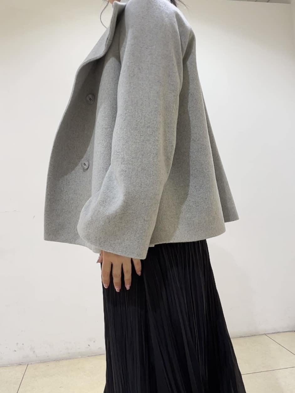watanabeさんの「UNTITLED｜【着回しが効く／オンオフアウター】ウールショートコート」を使ったコーディネート