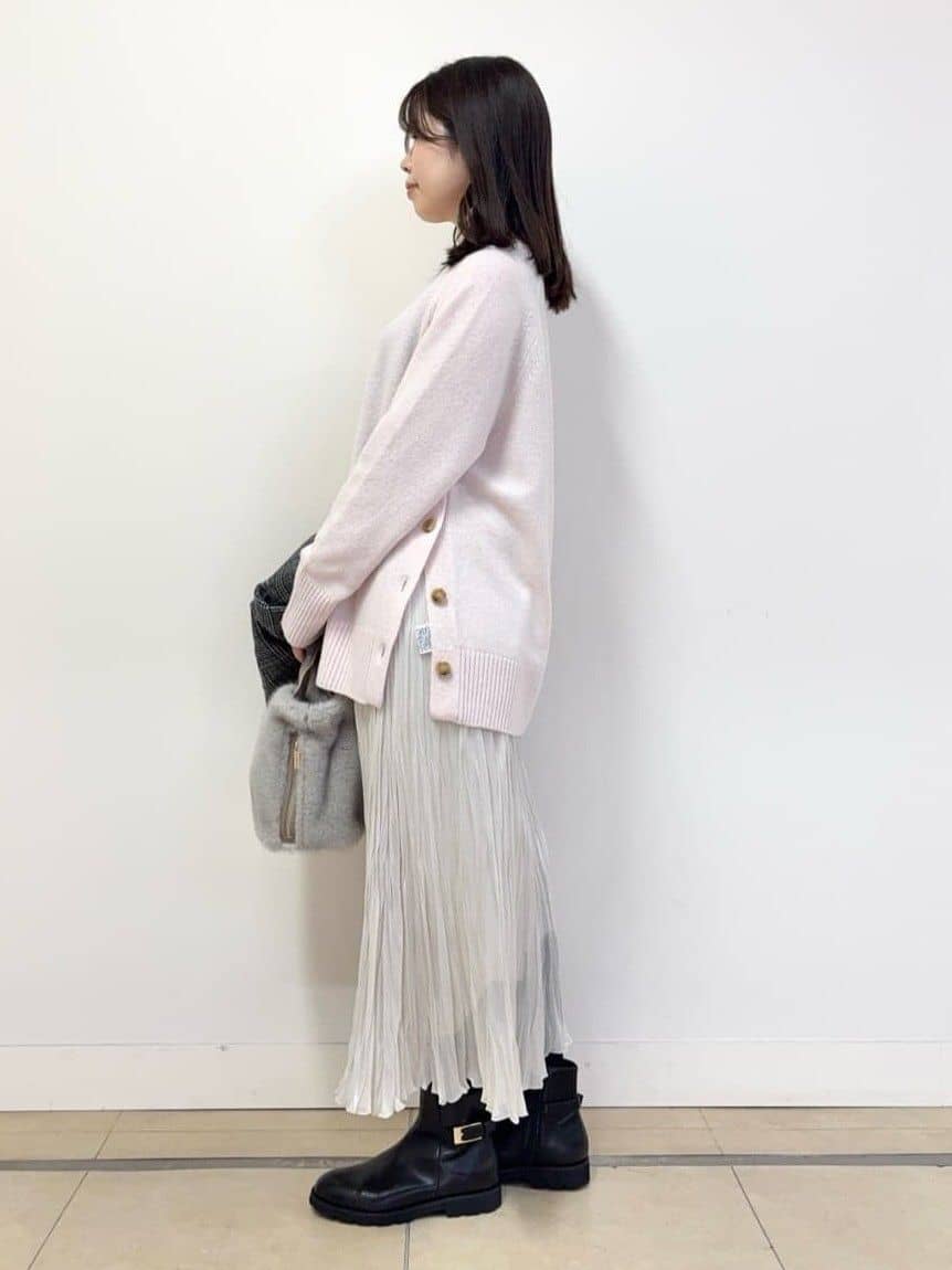 asamiさんの「UNTITLED｜【重ね着もおすすめ/洗える】ウールカシミヤ クルーネックニット」を使ったコーディネート