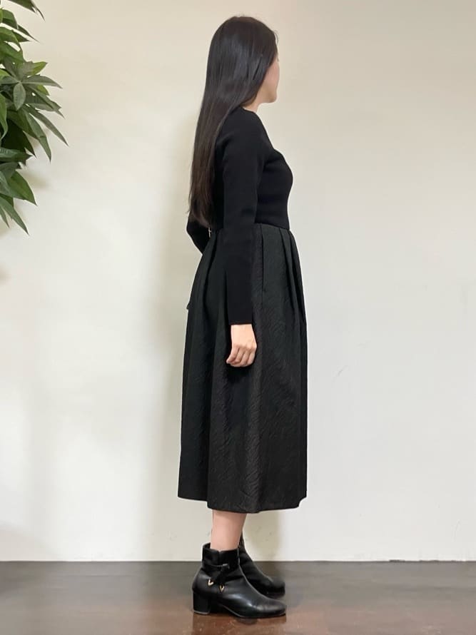 カレンさんの「UNTITLED｜【大人フェミニン/トレンド】ニット&times;ジャカード ドッキングワンピース」を使ったコーディネート