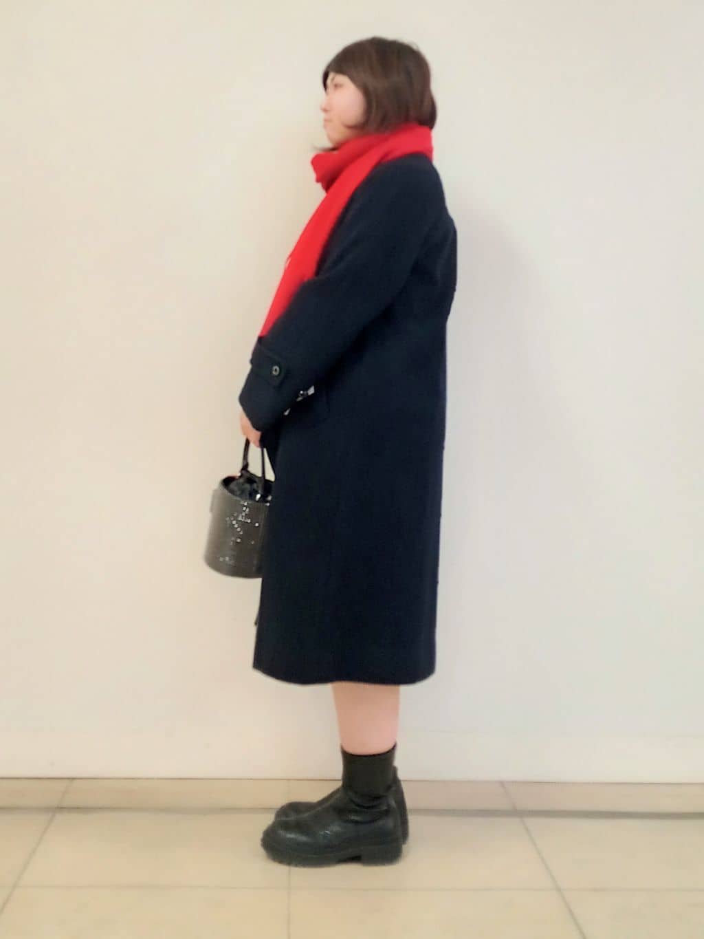 emiさんの「DRESSTERIOR｜ピュアカシミヤストール」を使ったコーディネート