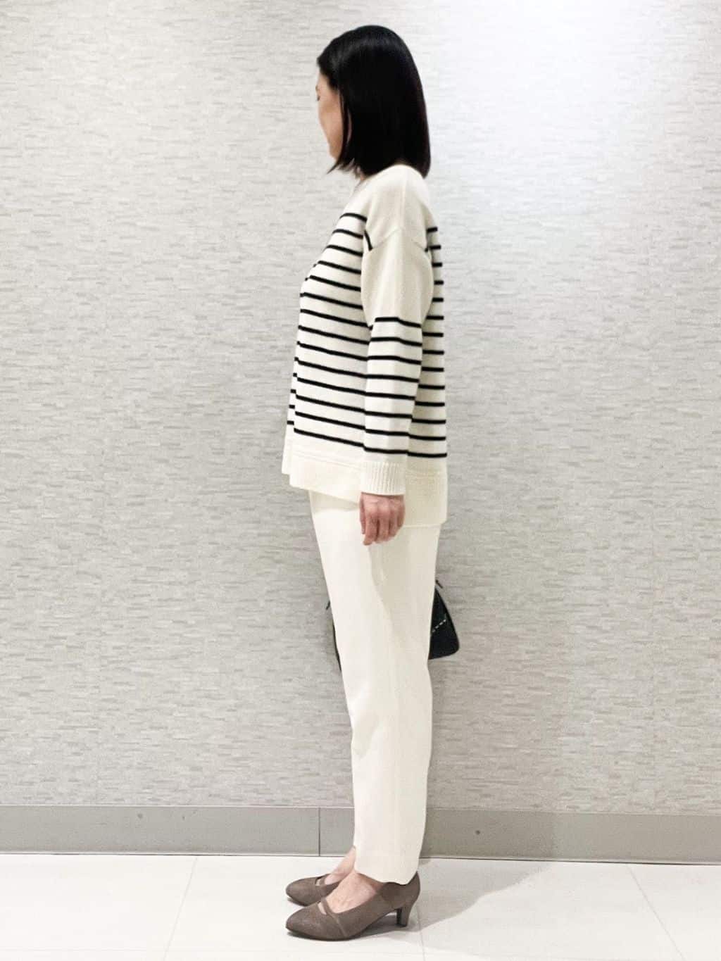 marikoさんの「Reflect｜【腰周りすっきり◎】センタープレス入りテーパードパンツ」を使ったコーディネート