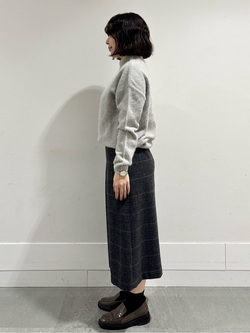 モエカさんの「UNTITLED｜【大人な品格/ふわふわニット】フォックスカシミヤ コクーンニット」を使ったコーディネート