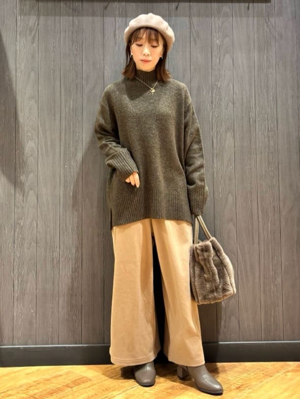 meiさんの「SHOO･LA･RUE｜【S-LL】ゆるシルエットな メランジタートルニット」を使ったコーディネート