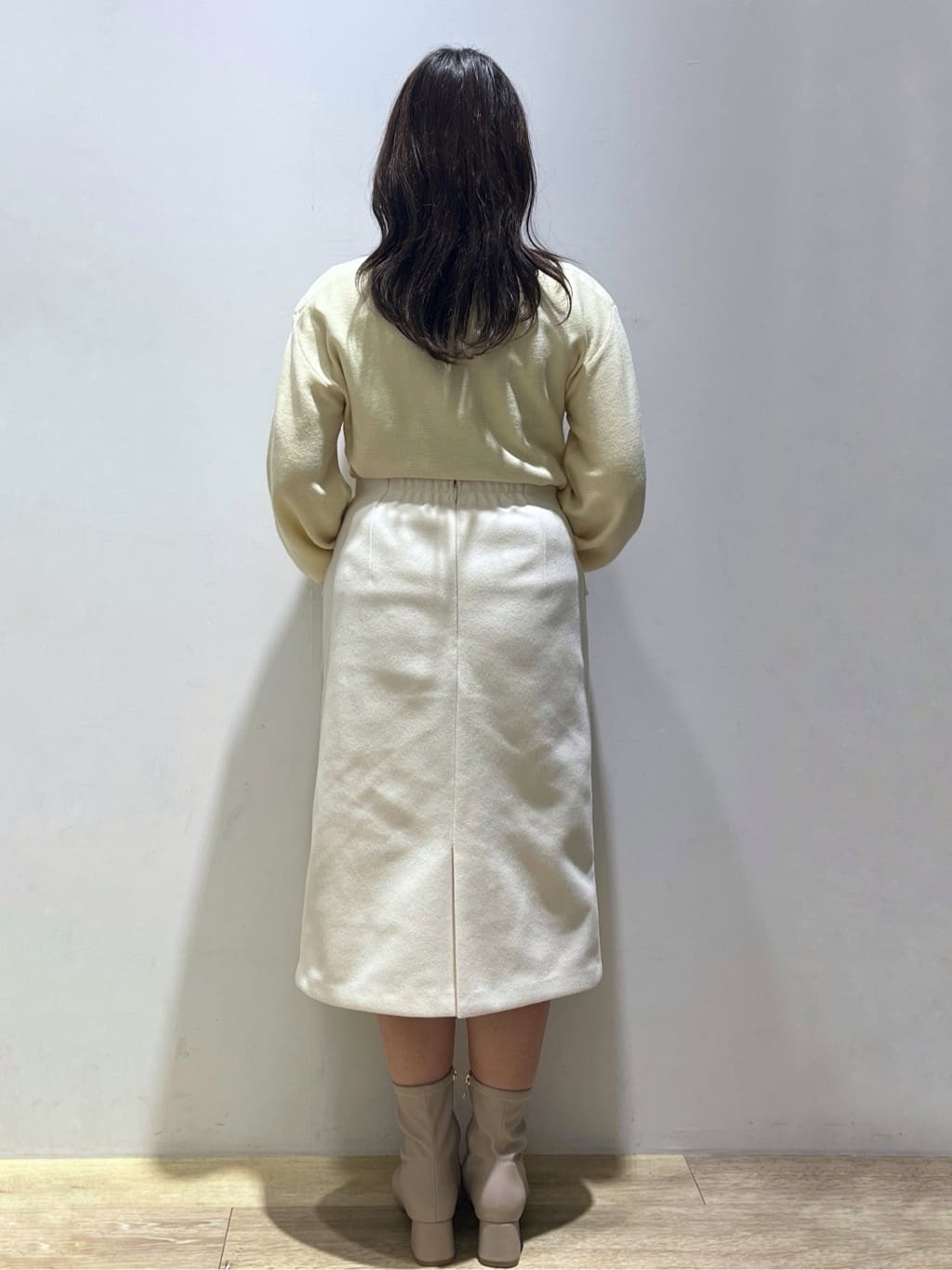 さやかさんの「index｜ラメガーター編みボートネックニット【洗濯機OK】《8col／XS～LL》」を使ったコーディネート