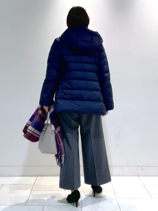 フミさんの「Reflect｜【SS-4Lサイズ】フーデッドミドルダウンコート」を使ったコーディネート