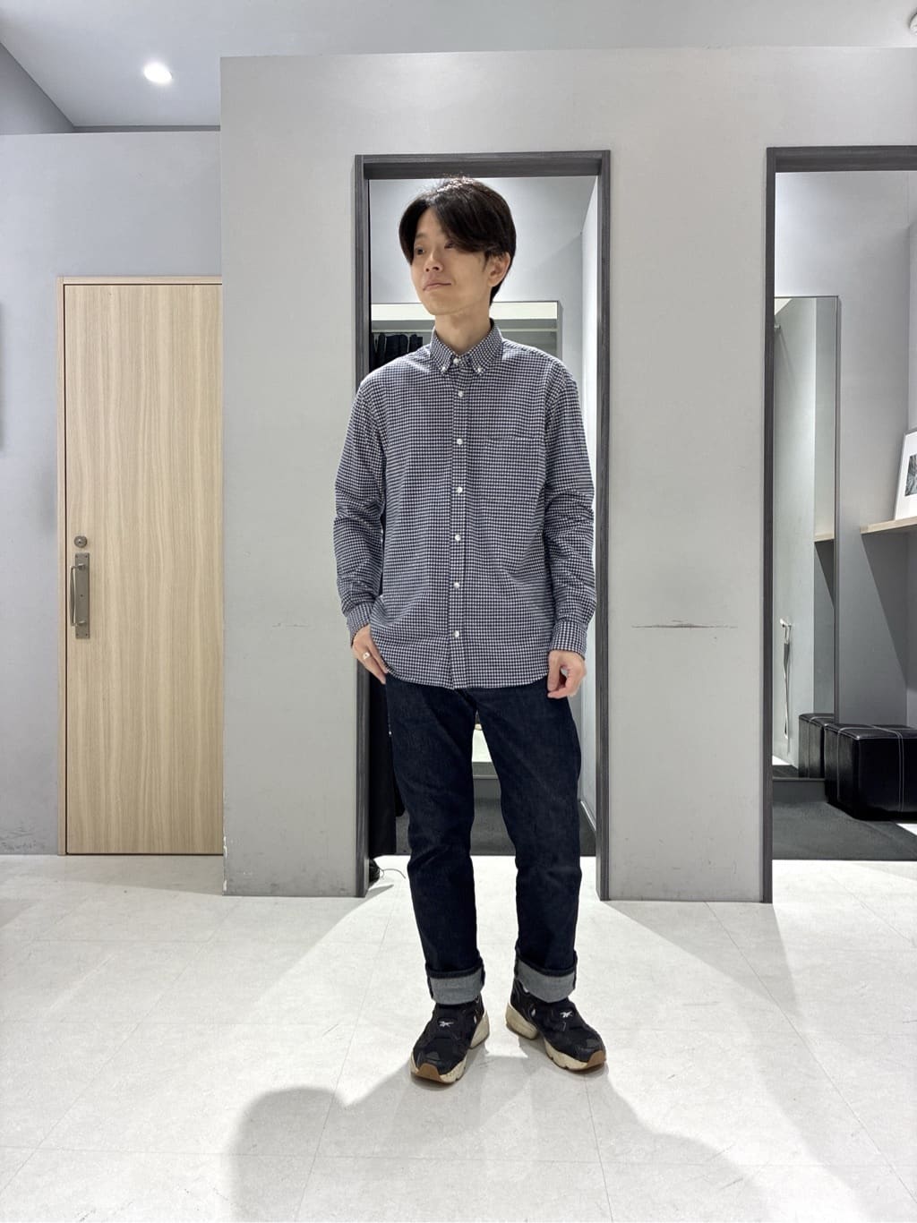 わいずみさんの「TAKEO KIKUCHI｜【JUST ONE LAYER】ダウンファブリック ジップアップ リブ ブルゾン」を使ったコーディネート