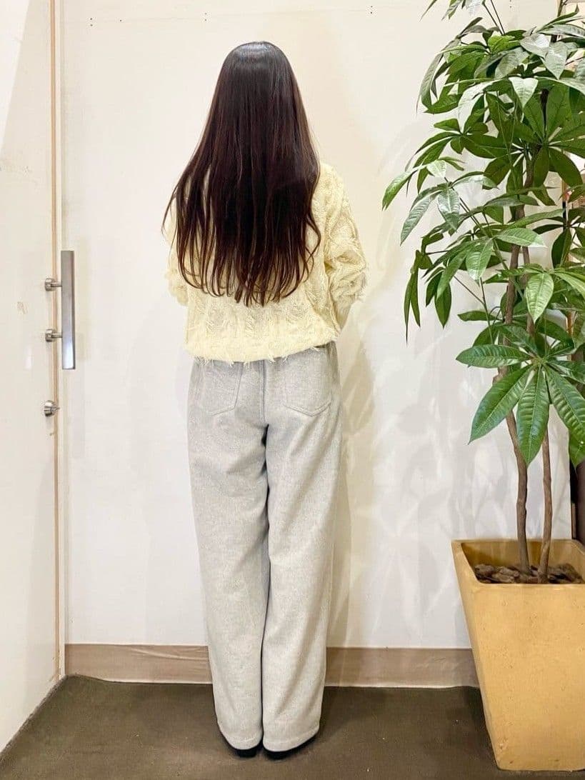 AYUMIさんの「SHOO･LA･RUE｜【S-LL】大人も着やすいシックなカラー 主役級フリンジニット」を使ったコーディネート